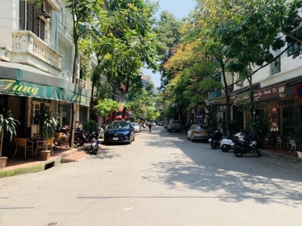 Bán nhà 5 tầng xây mới phân lô Đầm Trấu, Hai Bà Trưng